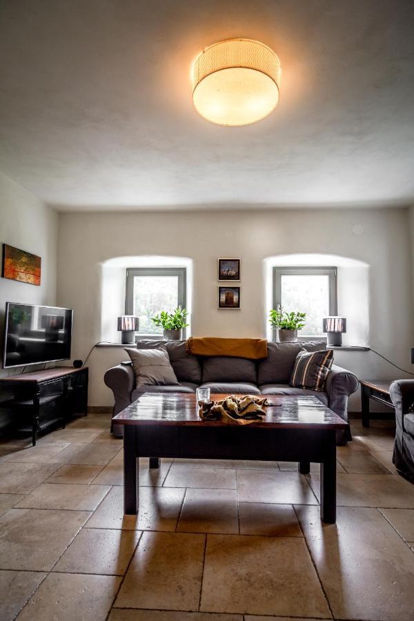 Holiday Home Kuninez Most na Soči Dış mekan fotoğraf