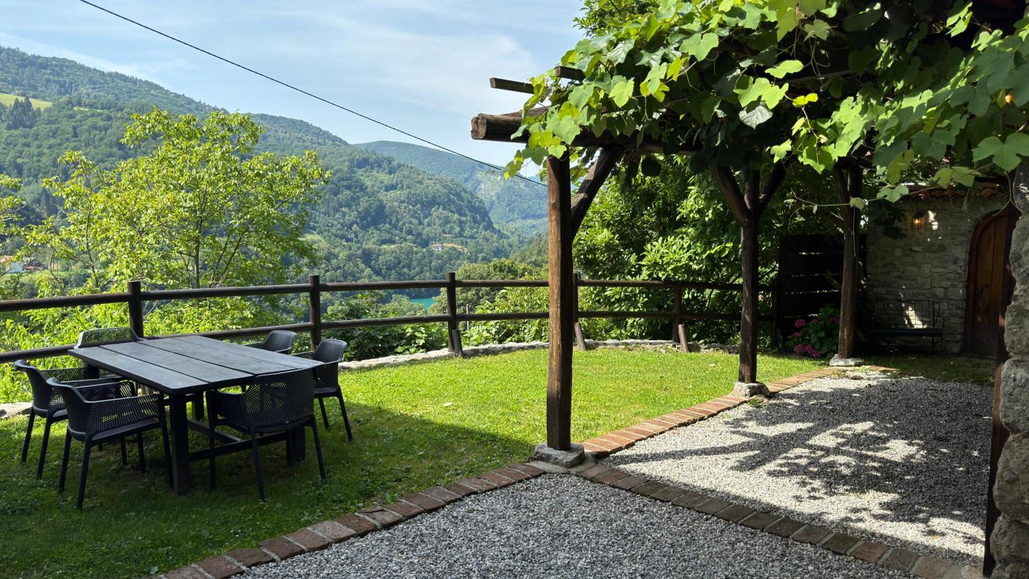 Holiday Home Kuninez Most na Soči Dış mekan fotoğraf