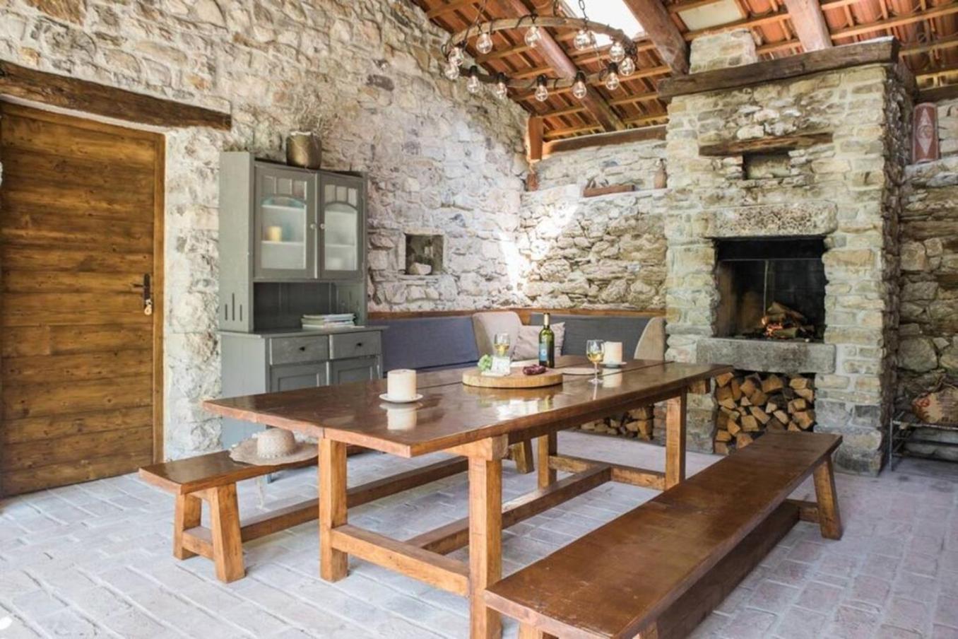 Holiday Home Kuninez Most na Soči Dış mekan fotoğraf